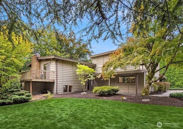 Photo 1 of Single family home for sale at 7433 Ne 120th Place, Kirkland, WA 98034 | MLS# NWM2588505 | Listing updated on 2026-10-01