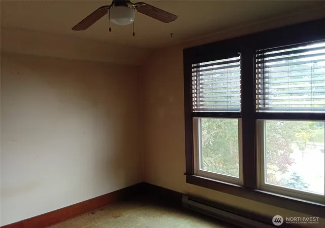 Photo 3 of Single family home for sale at 815 N Cushman Ave, Tacoma, WA 98403 | MLS# NWM2588507 | Listing updated on 2026-10-02