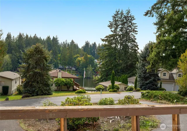 Photo 2 of Manufactured home for sale at 551 Se Crescent Dr, Shelton, WA 98584 | MLS# NWM2588508 | Listing updated on 2026-10-02