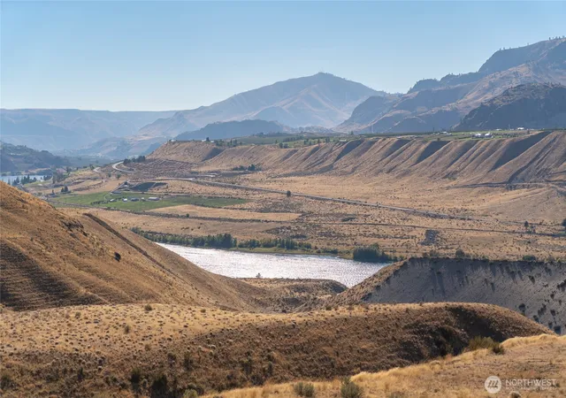 Photo 1 of Land for sale at 0 Hl Range, Orondo, WA 98858 | MLS# NWM2588509 | Listing updated on 2026-09-28