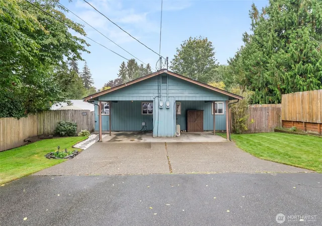 Photo 1 of Multi family home for sale at 921 923 Central St Ne, Olympia, WA 98506 | MLS# NWM2588513 | Listing updated on 2026-10-02