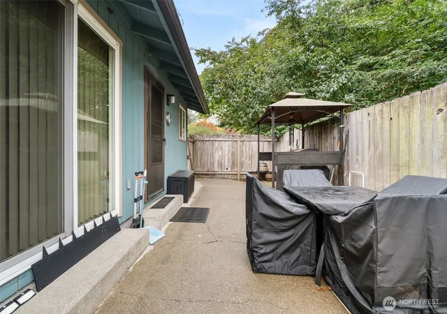 Photo 3 of House for sale at 921 923 Central St NE, Olympia, WA 98506 | MLS# NWM2588513 | Listing updated on 2026-10-02