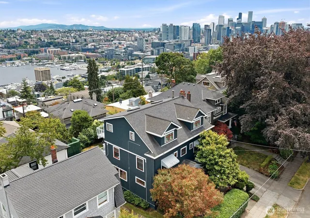Photo 2 of Single family home for sale at 1518 4th Avenue N, Seattle, WA 98109 | MLS# NWM2588515 | Listing updated on 2026-09-29
