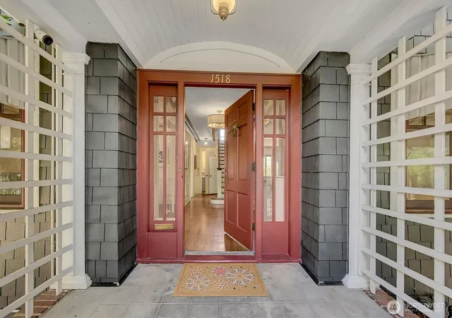 Photo 3 of Single family home for sale at 1518 4th Avenue N, Seattle, WA 98109 | MLS# NWM2588515 | Listing updated on 2026-09-29