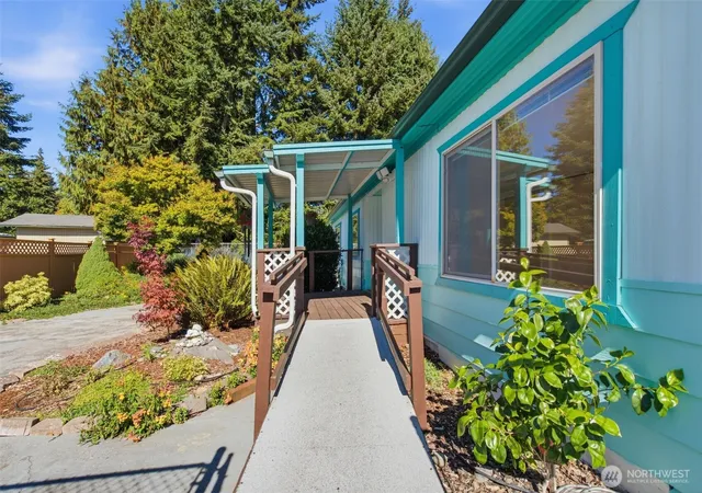 Photo 3 of Manufactured home for sale at 62 Holley Cir, Port Angeles, WA 98362 | MLS# NWM2588522 | Listing updated on 2026-10-01