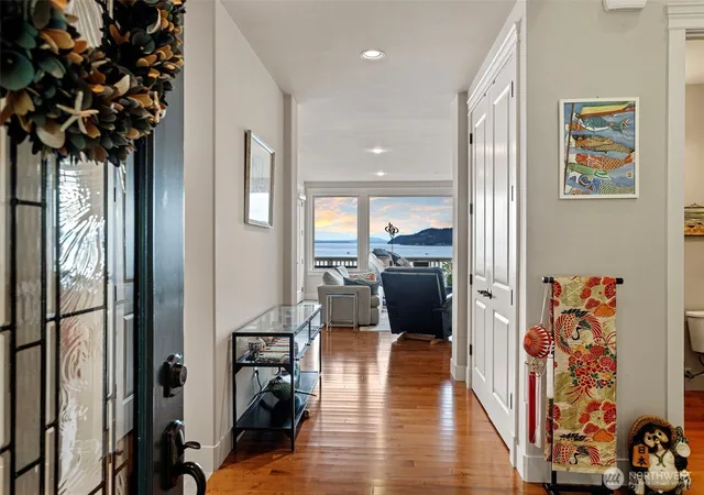 Photo 4 of Single family home for sale at 11928 Possession Ln, Edmonds, WA 98026 | MLS# NWM2588527 | Listing updated on 2026-10-02