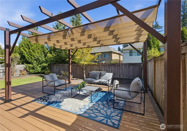 Photo 3 of Sale Pending at 10710 242nd Place NE, Redmond, WA 98053 | MLS# NWM2588528 | Listing updated on 2026-10-03
