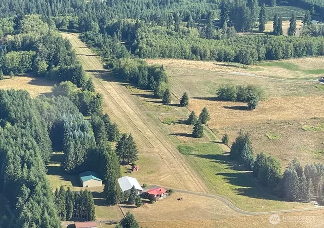 Photo 2 of Single family home for sale at 429 Burnt Ridge Rd, Onalaska, WA 98570 | MLS# NWM2588538 | Listing updated on 2026-09-30
