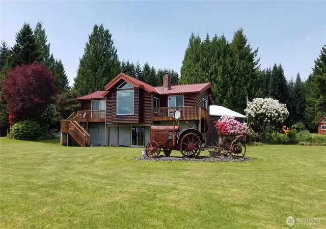 Photo 3 of Single family home for sale at 429 Burnt Ridge Rd, Onalaska, WA 98570 | MLS# NWM2588538 | Listing updated on 2026-09-30