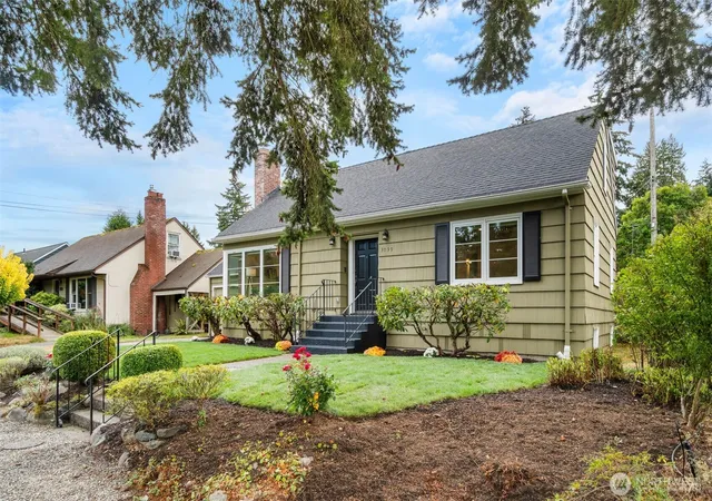 Single family home for sale at 3039 NE 86th Street, Seattle, WA 98115 | MLS# NWM2588559