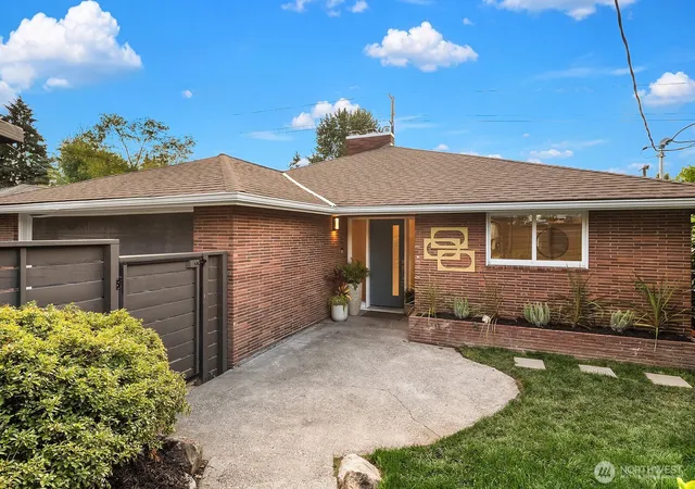 Photo 2 of Single family home for sale at 9608 5th Avenue Ne, Seattle, WA 98115 | MLS# NWM2588563 | Listing updated on 2026-10-03