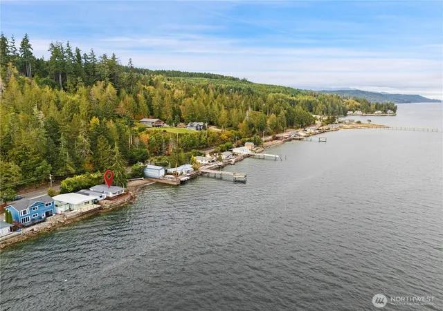 Photo 4 of Manufactured home for sale at 25800 N US Hwy 101, Hoodsport, WA 98548 | MLS# NWM2588575 | Listing updated on 2026-10-09