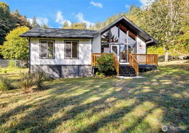 Photo 1 of Single family home for sale at 8990 Se Colvos Dr, Olalla, WA 98359 | MLS# NWM2588588 | Listing updated on 2026-10-01