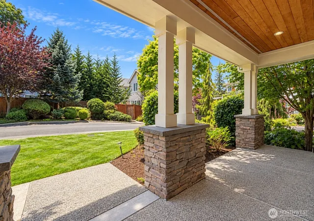 Photo 3 of Single family home for sale at 208 107th Place SE, Bellevue, WA 98004 | MLS# NWM2588589 | Listing updated on 2026-10-09
