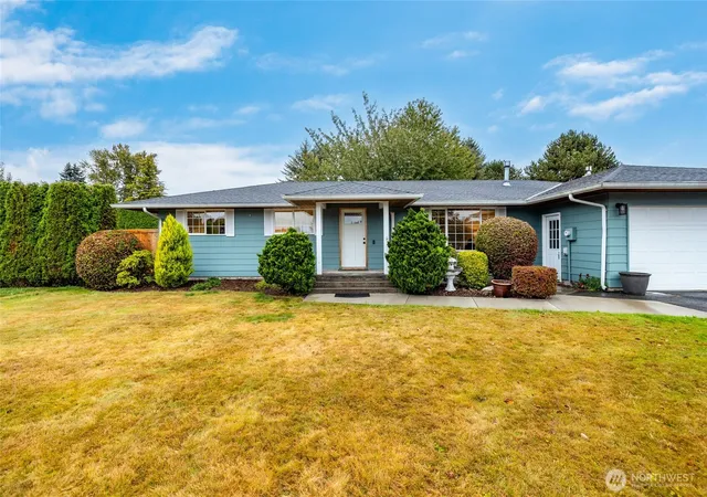 Photo 1 of Single family home for sale at 18727 Fishermans Loop, Burlington, WA 98233 | MLS# NWM2588595 | Listing updated on 2026-10-01