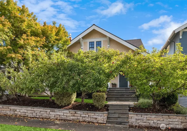 Photo 1 of Single family home for sale at 6264 19th Avenue NE, Seattle, WA 98115 | MLS# NWM2588597 | Listing updated on 2026-09-30