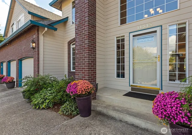 Photo 4 of Single family home for sale at 11518 NE 33rd Avenue, Vancouver, WA 98686 | MLS# NWM2588612 | Listing updated on 2026-10-01
