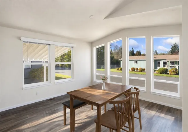 Photo 4 of Manufactured home for sale at 359 NE Saturn Ln, Bremerton, WA 98311 | MLS# NWM2588621 | Listing updated on 2026-10-20