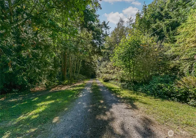 Photo 3 of Manufactured home for sale at 310 Saylor Rd, Camano Island, WA 98282 | MLS# NWM2588631 | Listing updated on 2026-10-09