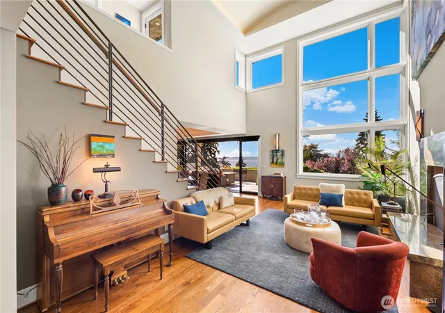 Photo 3 of Single family home for sale at 2820 Magnolia Blvd W, Seattle, WA 98199 | MLS# NWM2588646 | Listing updated on 2026-10-02