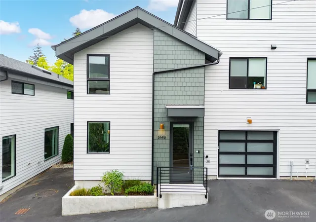 Photo 2 of Single family home for sale at 514 Ne 102nd Street #B, Seattle, WA 98125 | MLS# NWM2588653 | Listing updated on 2026-10-01