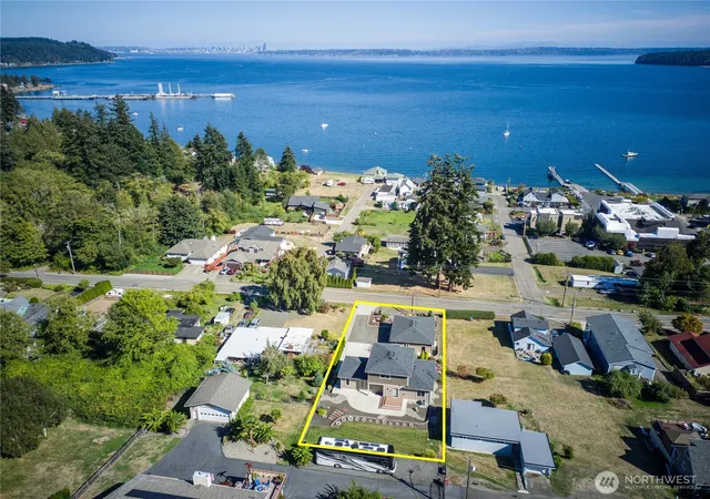 Photo 2 of Single family home for sale at 7940 Beach Dr E, Port Orchard, WA 98366 | MLS# NWM2588655 | Listing updated on 2026-09-30