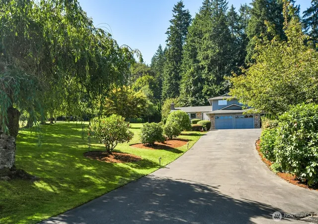 Photo 3 of Single family home for sale at 17465 Ne 163rd Place, Woodinville, WA 98072 | MLS# NWM2588666 | Listing updated on 2026-10-02