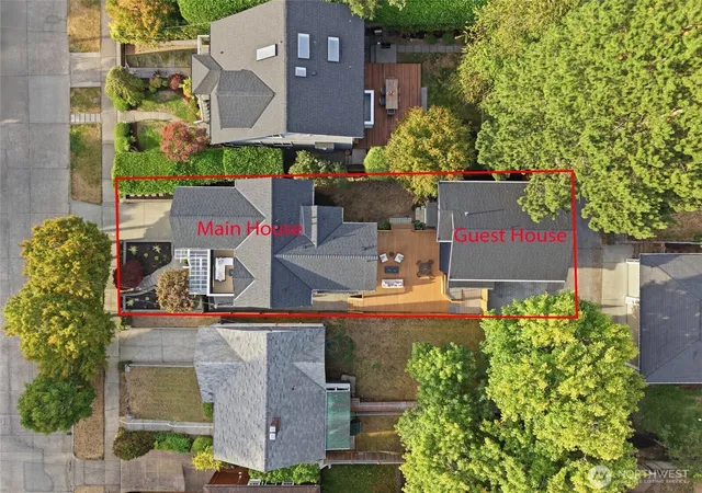 Photo 2 of Single family home for sale at 2536 31st Avenue W, Seattle, WA 98199 | MLS# NWM2588671 | Listing updated on 2026-09-30