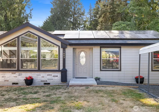 Photo 2 of Manufactured home for sale at 7883 San Juan Ave, Clinton, WA 98236 | MLS# NWM2588692 | Listing updated on 2026-09-30