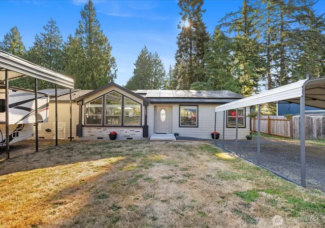 Photo 3 of Manufactured home for sale at 7883 San Juan Ave, Clinton, WA 98236 | MLS# NWM2588692 | Listing updated on 2026-09-30