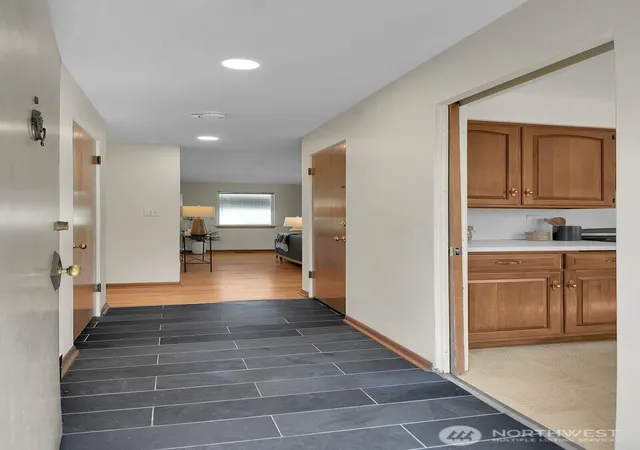 Photo 2 of Single family home for sale at 1714 Ne Brockman Pl, Seattle, WA 98125 | MLS# NWM2588695 | Listing updated on 2026-09-30
