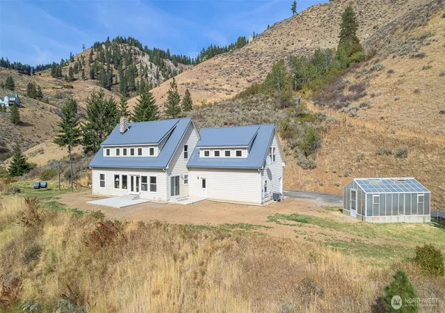 Single family home for sale at 9375 N Fork Rd, Cashmere, WA 98815 | MLS# NWM2588700