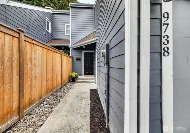 Photo 3 of Townhouse for sale at 9738 Ashworth Ave N, Seattle, WA 98103 | MLS# NWM2588707 | Listing updated on 2026-10-01
