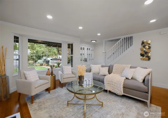 Photo 3 of Single family home for sale at 606 164th Place Se, Bothell, WA 98012 | MLS# NWM2588712 | Listing updated on 2026-10-03