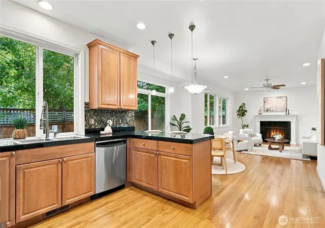 Photo 1 of Single family home for sale at 7924 NE 184th Street, Kenmore, WA 98028 | MLS# NWM2588722 | Listing updated on 2026-10-16