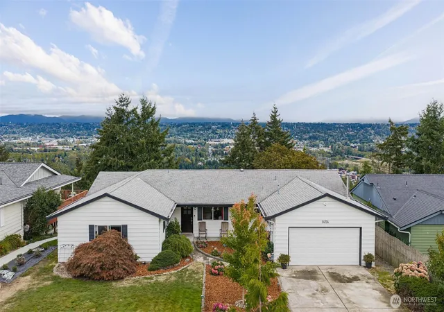 Photo 3 of Single family home for sale at 24724 43rd Avenue S, Kent, WA 98032 | MLS# NWM2588726 | Listing updated on 2026-10-03