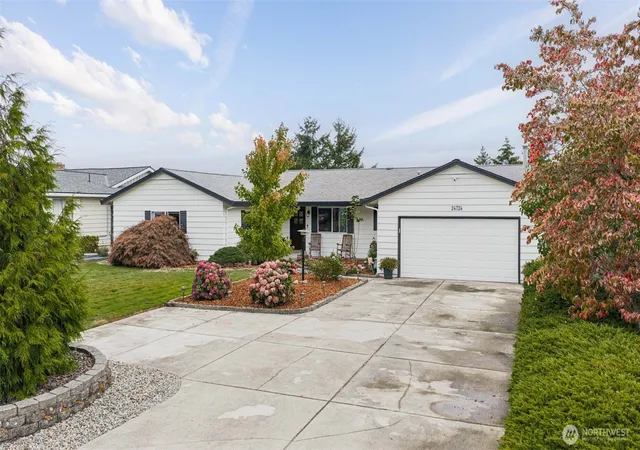 Photo 3 of Single family home for sale at 24724 43rd Avenue S, Kent, WA 98032 | MLS# NWM2588726 | Listing updated on 2026-10-03