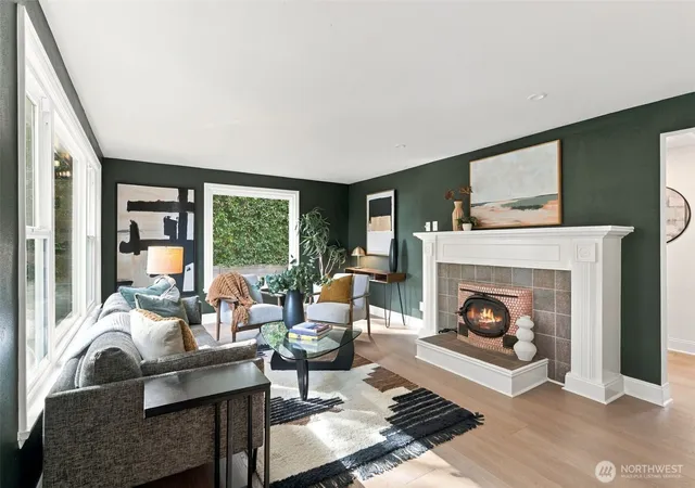 Photo 4 of Single family home for sale at 10735 Densmore Ave N, Seattle, WA 98133 | MLS# NWM2588728 | Listing updated on 2026-10-02