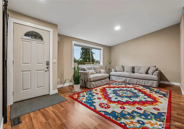 Photo 4 of Manufactured home for sale at 17229 SE Lake Moneysmith Rd, Auburn, WA 98092 | MLS# NWM2588731 | Listing updated on 2026-10-01