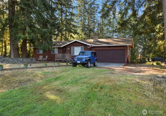 Photo 3 of Single family home for sale at 1234 E Hersig Rd, Oak Harbor, WA 98277 | MLS# NWM2588738 | Listing updated on 2026-09-30