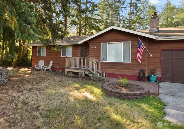 Photo 1 of Single family home for sale at 1234 E Hersig Rd, Oak Harbor, WA 98277 | MLS# NWM2588738 | Listing updated on 2026-09-30