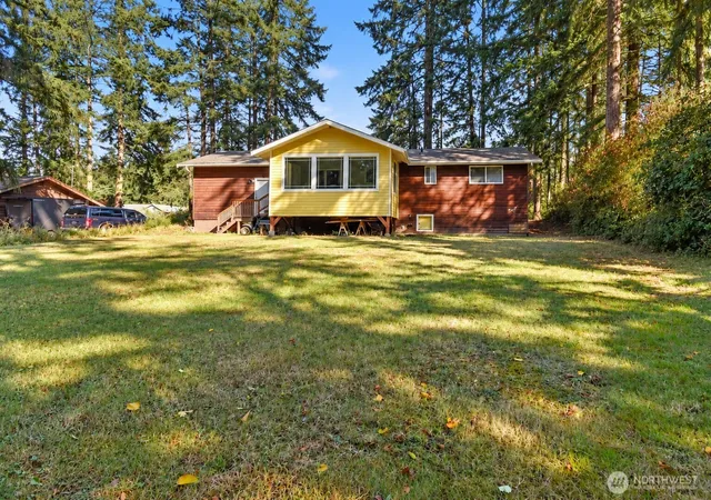 Photo 3 of Single family home for sale at 1234 E Hersig Rd, Oak Harbor, WA 98277 | MLS# NWM2588738 | Listing updated on 2026-09-30