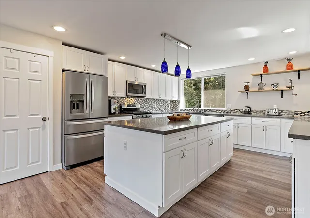 Photo 4 of Sale Pending at 16012 133rd Place SE, Renton, WA 98058 | MLS# NWM2588743 | Listing updated on 2026-10-22