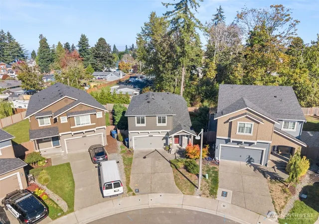 Photo 2 of Single family home for sale at 28001 S 14th Court, Federal Way, WA 98003 | MLS# NWM2588748 | Listing updated on 2026-10-01