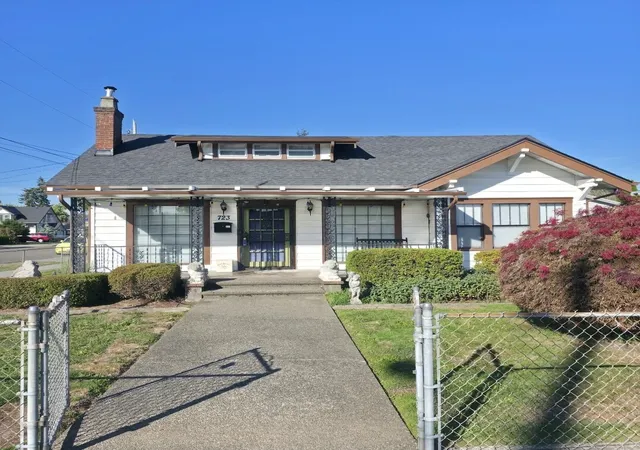 Photo 1 of Multi family home for sale at 723 5th Avenue Nw, Puyallup, WA 98371 | MLS# NWM2588752 | Listing updated on 2026-10-20