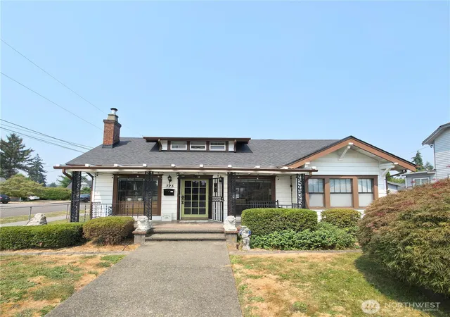 Photo 2 of Multi family home for sale at 723 5th Avenue Nw, Puyallup, WA 98371 | MLS# NWM2588752 | Listing updated on 2026-09-29