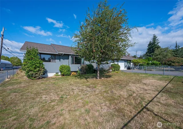 Photo 3 of Condo for sale at 3215 21st Street #A, Everett, WA 98201 | MLS# NWM2588766 | Listing updated on 2026-09-30
