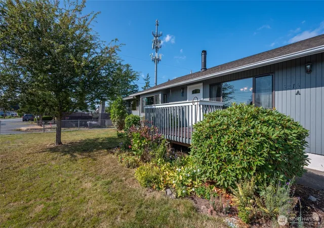 Photo 4 of Condo for sale at 3215 21st Street #A, Everett, WA 98201 | MLS# NWM2588766 | Listing updated on 2026-09-30