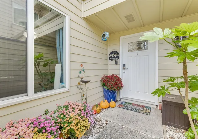 Photo 1 of Condo for sale at 8608 Ne Mason Dr #8, Vancouver, WA 98662 | MLS# NWM2588779 | Listing updated on 2026-10-02