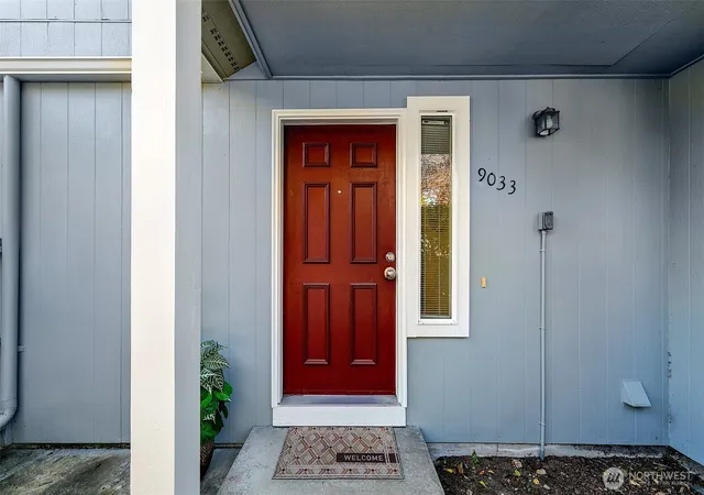 Photo 3 of House for sale at 9031 Fremont Ave N, Seattle, WA 98103 | MLS# NWM2588784 | Listing updated on 2026-09-30